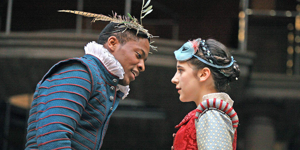 Adetomiwa Edun as Romeo and Ellie Kendrick as Juliet in Romeo and Juliet from the Shakespeare's Globe on Screen 1 collection